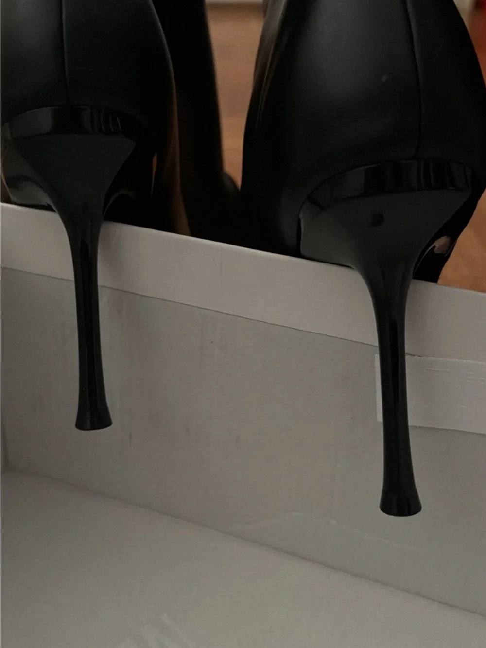 Steve Madden Alluring Black Leather Over-the-Knee Stiletto Boots